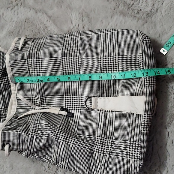 Lulu Dharma houndstooth pattern drawstring backpack - Picture 12 of 13